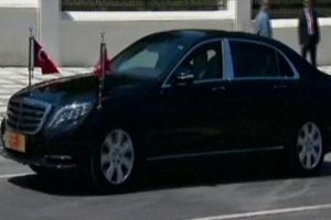 Cumhurbaşkanı Erdoğan, 15 Temmuz Şehitliği'ni ziyaret etti