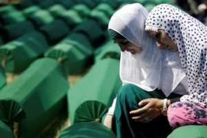 Srebrenitsa'da katledilen 71 kurban toprağa verilecek