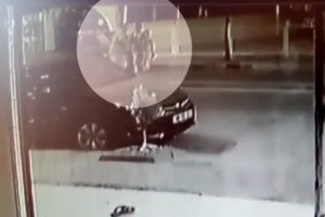 Cinayet anı kamerada! Ablasının sevgilisini b&ouml;yle &ouml;ld&uuml;rm&uuml;ş