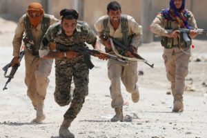 YPG'liler Arapları cepheden ihra&ccedil; etti!
