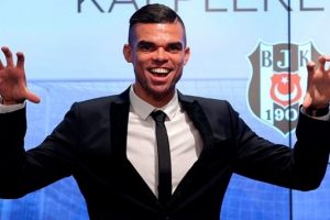 Yeni transfer Pepe'nin forma numarası belli oldu