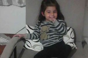 K&uuml;&ccedil;&uuml;k Ayşe evlerinin &ouml;n&uuml;nde oynarken kayboldu