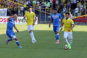 D&uuml;zcespor'a Fenerbah&ccedil;e kıyağı