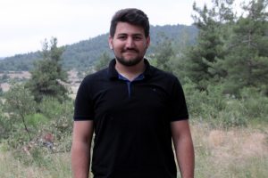 Bursa'da v&uuml;cudundaki 20 şarapnel par&ccedil;asıyla yaşıyor