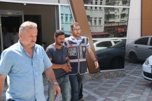 Tartıştığı komşusunun oğlunu vurdu