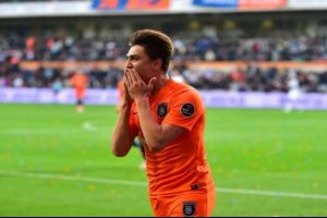 Cengiz &Uuml;nder takımla vedalaştı