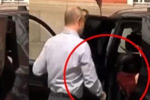 Putin'in şof&ouml;rl&uuml;k yaptığı kadın kim
