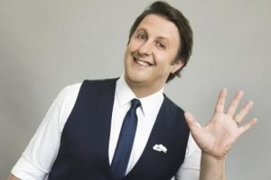 İlker Ayrık'tan &ccedil;ocuklarla şov programı!