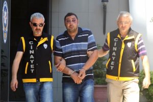 Bursa'da patronunun oğlunu &ouml;ld&uuml;ren &ccedil;obana m&uuml;ebbet