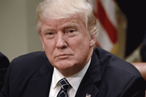 Trump'ı g&ouml;revden almak i&ccedil;in ilk başvuru yapıldı!