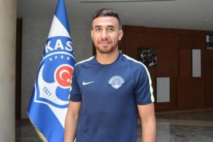 Hassan: 'Kasımpaşa'ya geldiğim i&ccedil;in &ccedil;ok mutluyum'