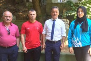Avrupa şampiyonluğunu merhum babasına adadı