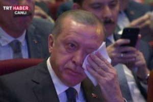Beştepe'deki t&ouml;rende Erdoğan g&ouml;zyaşlarına boğuldu