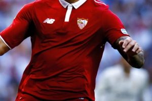 Sevilla'dan savunmaya takviye