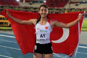 Mizgin Ay: "Madalyamı, t&uuml;m şehit, gazilerimiz ve g&uuml;zel &uuml;lkemize armağan ediyorum"