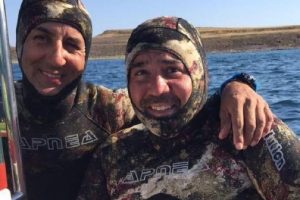 Ata Demirer'i zıpkınla balık avı merakı sardı