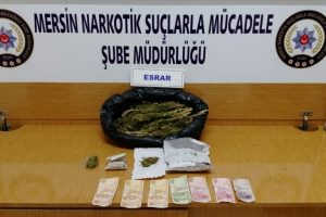 Mersin polisi uyuşturucu satıcılarına g&ouml;z a&ccedil;tırmıyor