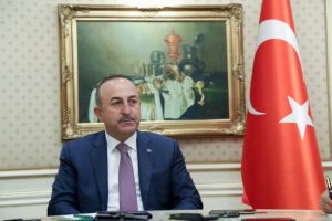Bakan &Ccedil;avuşoğlu Katarlı mevkidaşı ile bir araya geldi