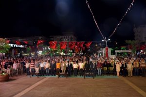 Bursa'da 15 Temmuz kutlamalarına b&uuml;y&uuml;k ilgi