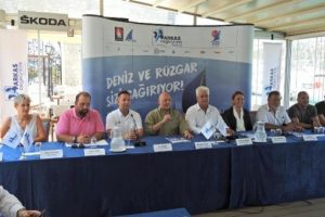 &Ccedil;eşme'de a&ccedil;ıkdeniz yat yarışı