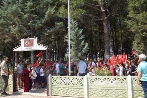 Bursa İznik Şehitliği'nde anlamlı t&ouml;ren