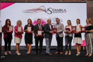 İstanbul'da Shopping Fest r&uuml;zgarı