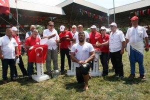 Kırkpınar'da başpehlivanlık ilk tur kura &ccedil;ekimi yapıldı