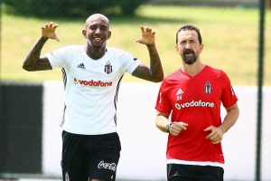 Talisca ilk antrenmana &ccedil;ıktı