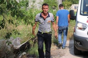 Yanan evin kendisinin olduğunu g&ouml;ren itfaiyeci şok yaşadı