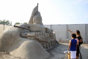 15 Temmuz "Kum Heykel" ile anlatıldı