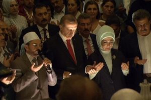 Cumhurbaşkanı Erdoğan Şehitler Anıtı'nın açılışını yaptı