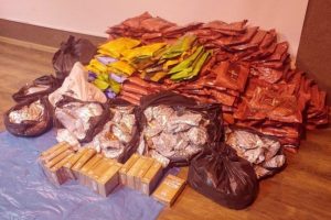 653 paket kaçak nargile tütünü ele geçirildi