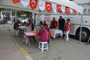 Minik Ela i&ccedil;in Bursalılar seferber oldu