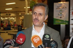 Bursa'da AVM'lere TEOG tercih masaları kuruldu