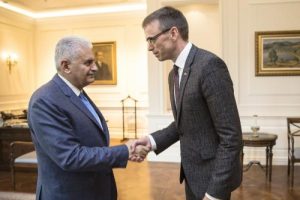 Yıldırım, Mikser'i kabul etti