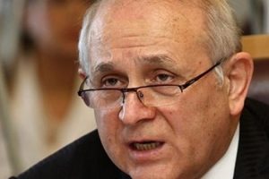 Burhan Kuzu'dan ilgin&ccedil; savunma: Biraz da biz uyduralım