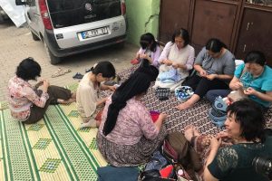 İğne oyasını &ouml;ğrenmek i&ccedil;in Bursa'ya geldiler