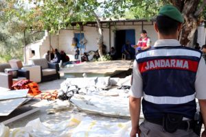 Hem paralarını aldılar hem &ccedil;alıştırdılar