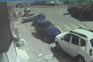Yolun tırı yutma anı kamerada