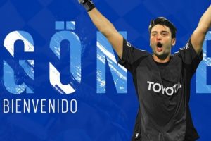Malaga, Cenk G&ouml;nen ile 3 yıllık s&ouml;zleşme imzaladı
