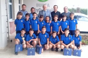 Bursa'da şampiyon miniklerden anlamlı ziyaret