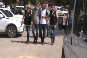 Vatandaşı dolandırıcılardan SMS kurtardı