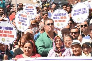 Mahalle sakinlerinden taş ocağı tepkisi