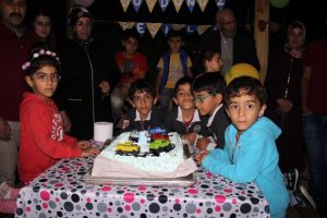 Yaşamaz denilen beşizler 5 yaşına girdi