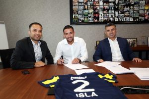 Isla Fenerbah&ccedil;e'ye imzayı attı!