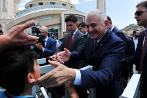Yıldırım, cuma namazını Mamak Yeni Merkez Camii'nde kıldı