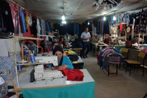 Tandır evini tekstil at&ouml;lyesine &ccedil;evirdi