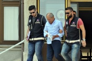 Aynı arsayı 10 kişiye satmaya &ccedil;alıştı