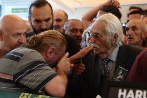 Baba Kol&ccedil;ak'tan Bursa'da en acı veda