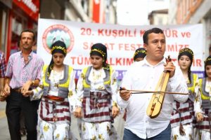Kemen&ccedil;e, horon ve kuş dili ile festivale davet ettiler